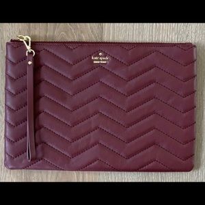 New Kate Spade Reese Park Finley Wristlet Clutch NEVER USED